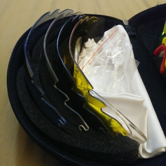 SOLD - Picture 6 of 7